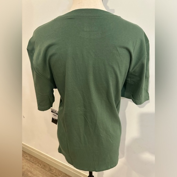 Camping t-shirt graphic Saskatchewan green size medium NWT - Picture 4 of 5